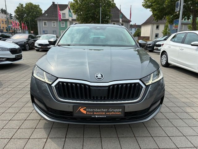 Skoda Octavia Combi 2.0 TDI Ambition Navi Einparkh v+h imagem 3