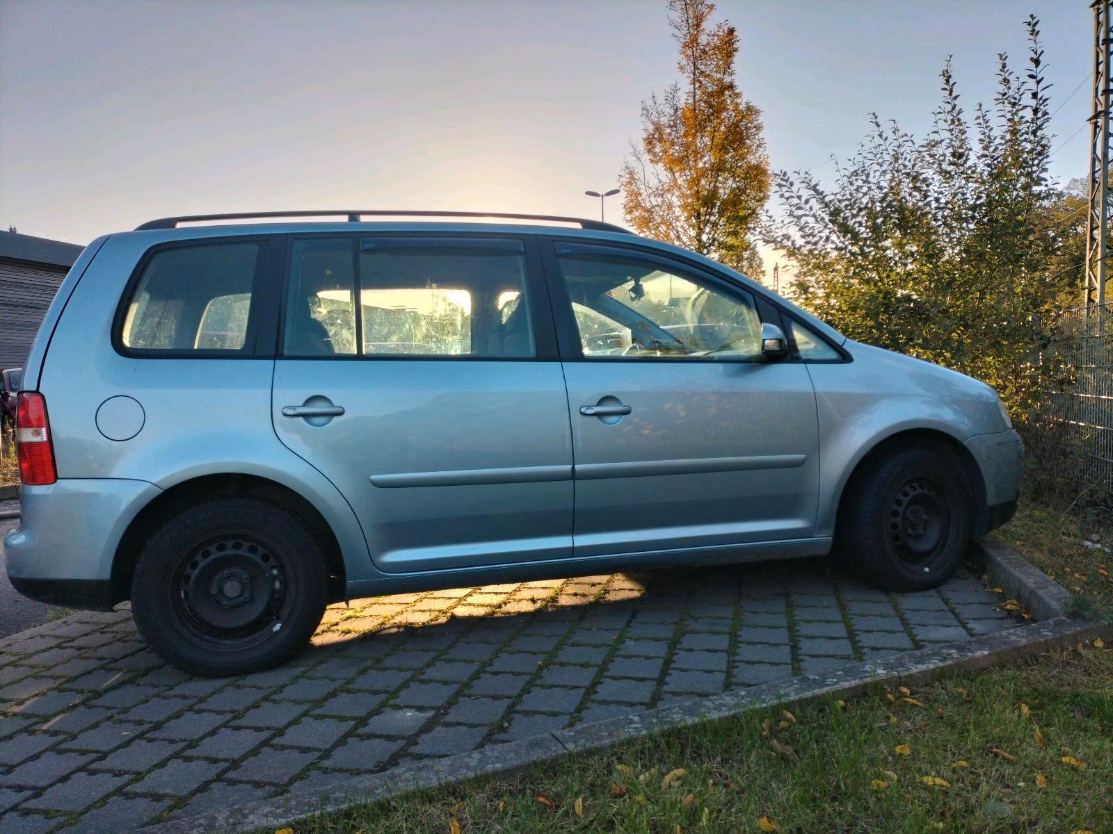 Volkswagen Touran 2006 — interior