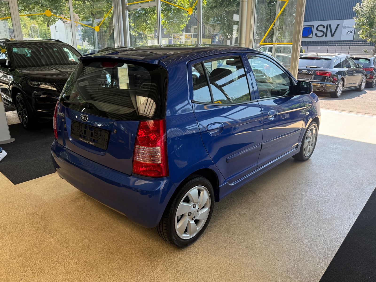 Fahrzeugabbildung Kia Picanto 1.1 EX