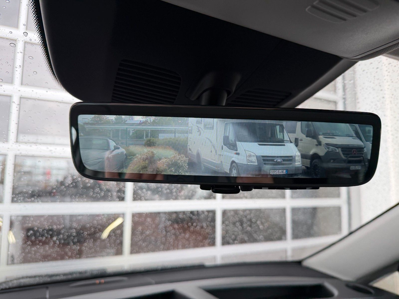 Fahrzeugabbildung Mercedes-Benz Vito 116 CDI Tourer 9G Laderampe Stdheiz LED
