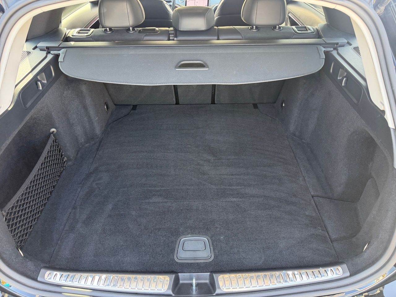 Fahrzeugabbildung Mercedes-Benz C 300 d T AMG+NIGHT+LED+CARPL+TOTWINK+KAMERA+