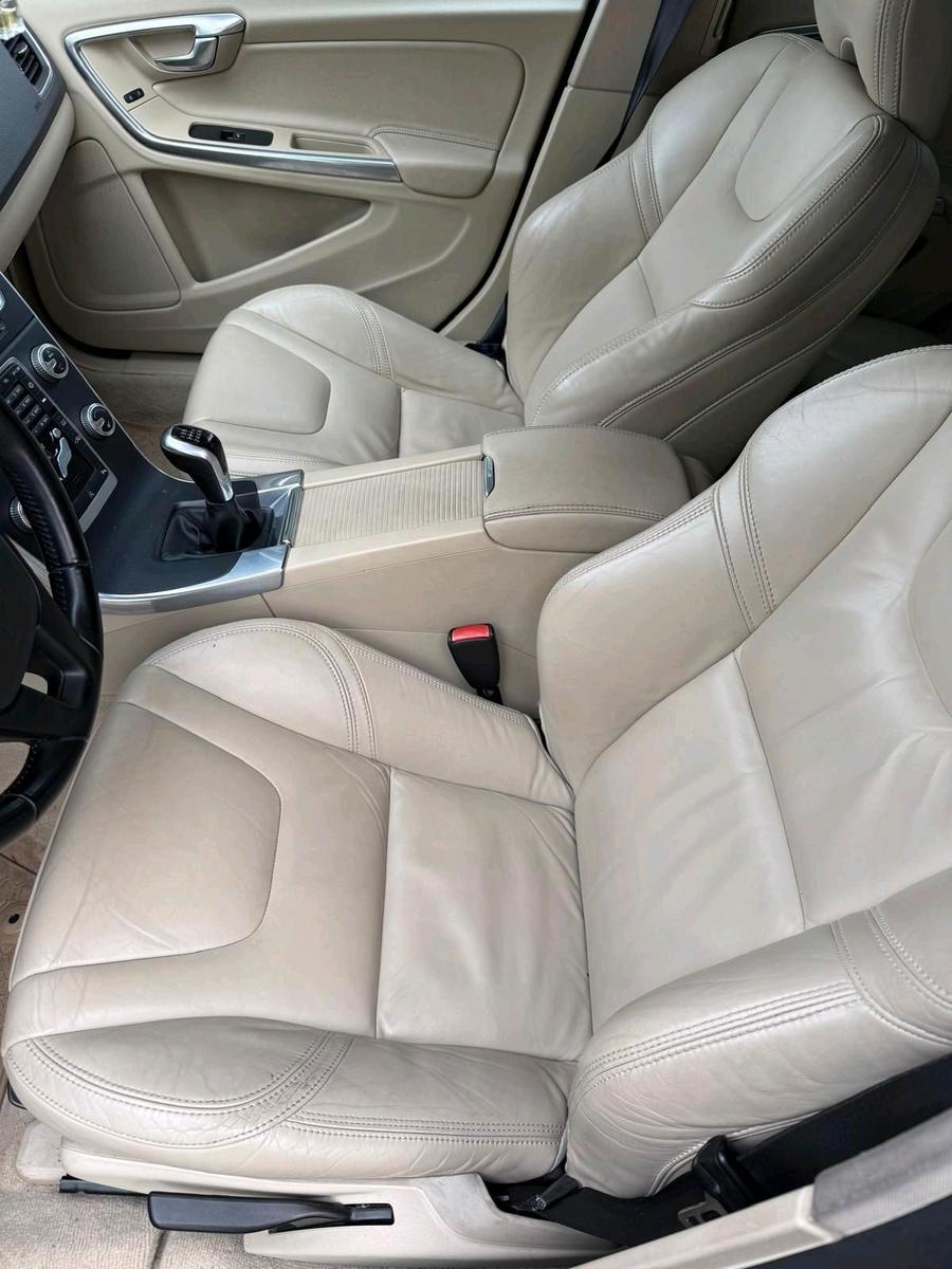 Volvo V60 2014 — photo 7