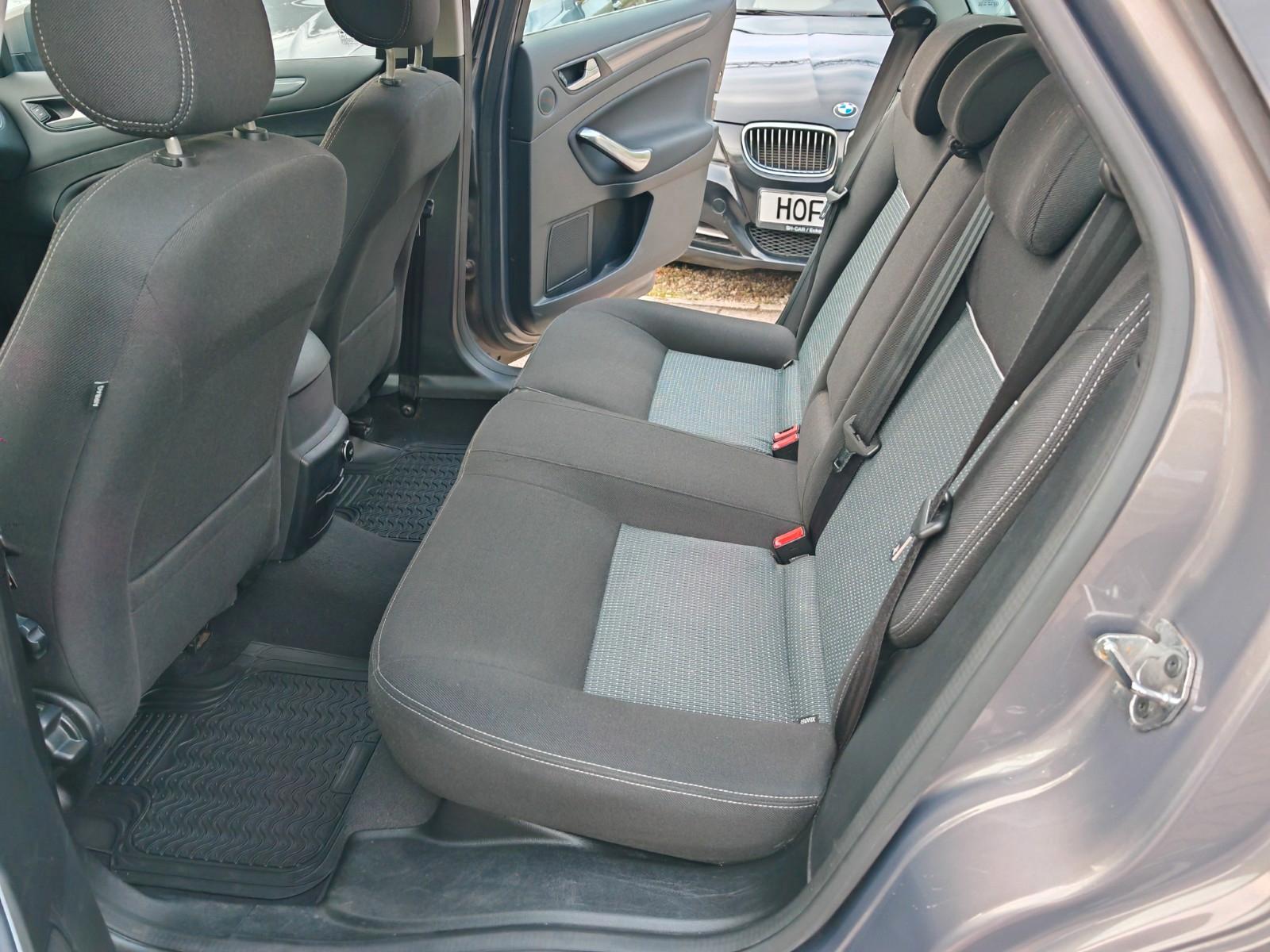 Ford Mondeo 2014 — photo 21
