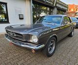 Ford Mustang Coupe Seltener Klassiker Sammlerzustand - Ford Mustang mit Benzin-Antrieb: Schaltgetriebe