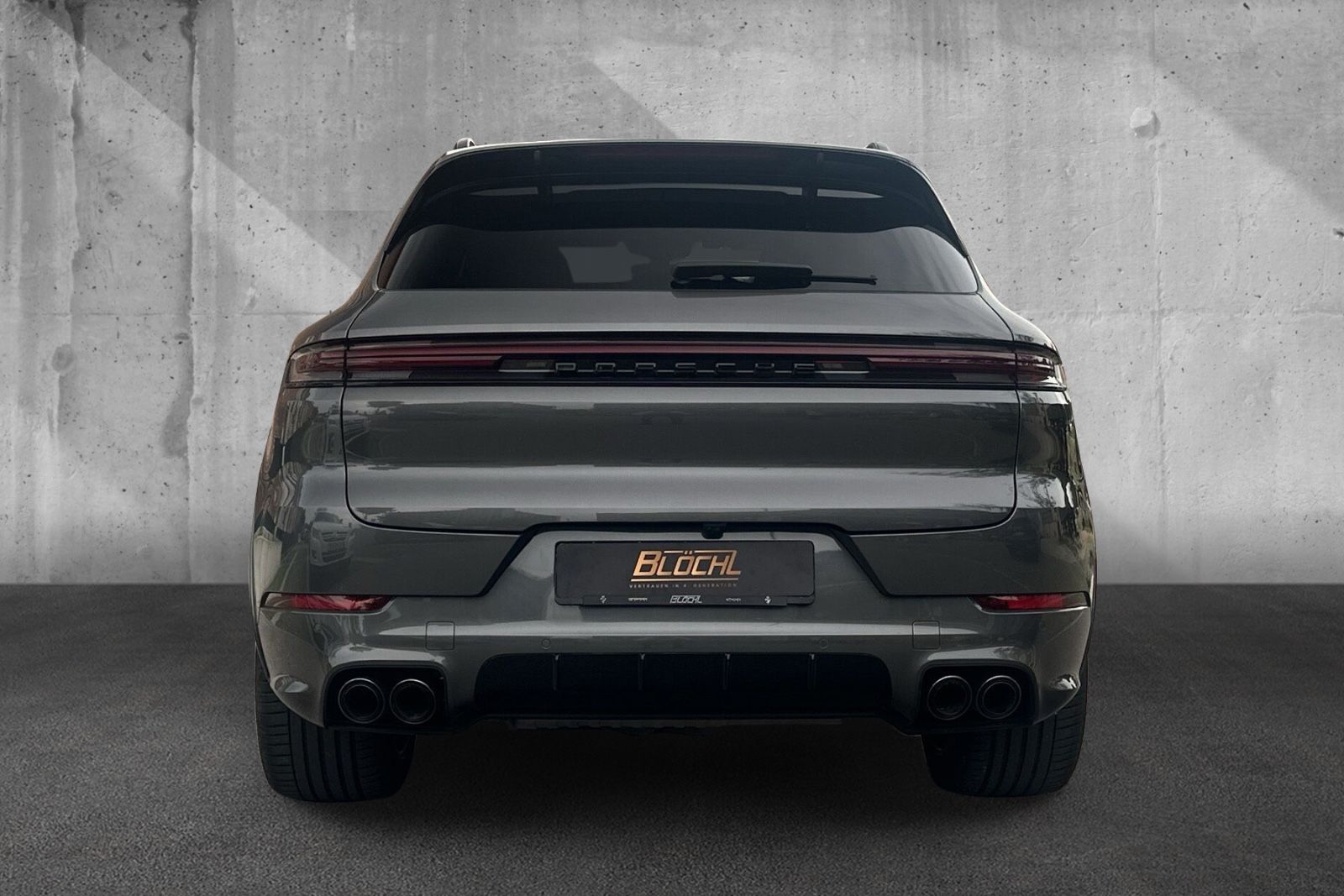 Fahrzeugabbildung Porsche Cayenne*Sport Design*Pano*360° Kam*Bose*Head-Up