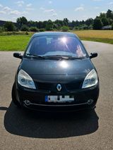 Renault Scenic - Renault Scenic aus 2007 mit Diesel-Antrieb