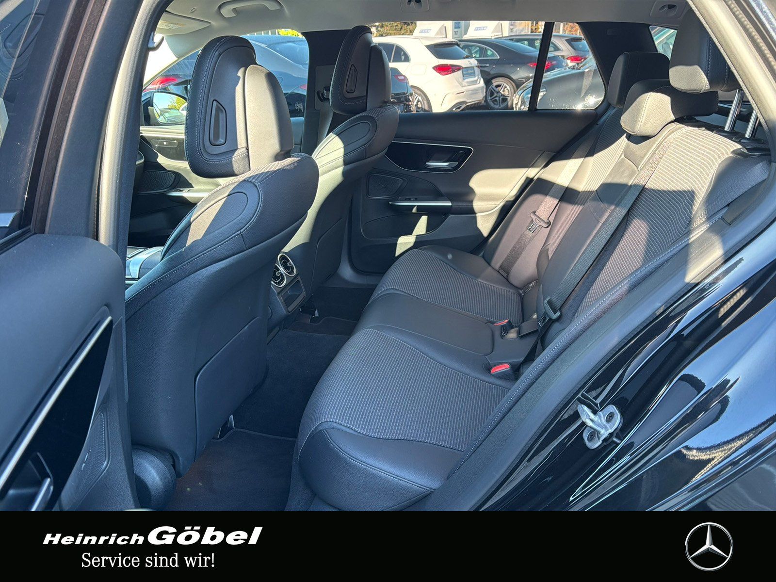 Fahrzeugabbildung Mercedes-Benz C 220 d T AHK*LED*KAMERA*APPLECARPLAY*AVANTGARDE