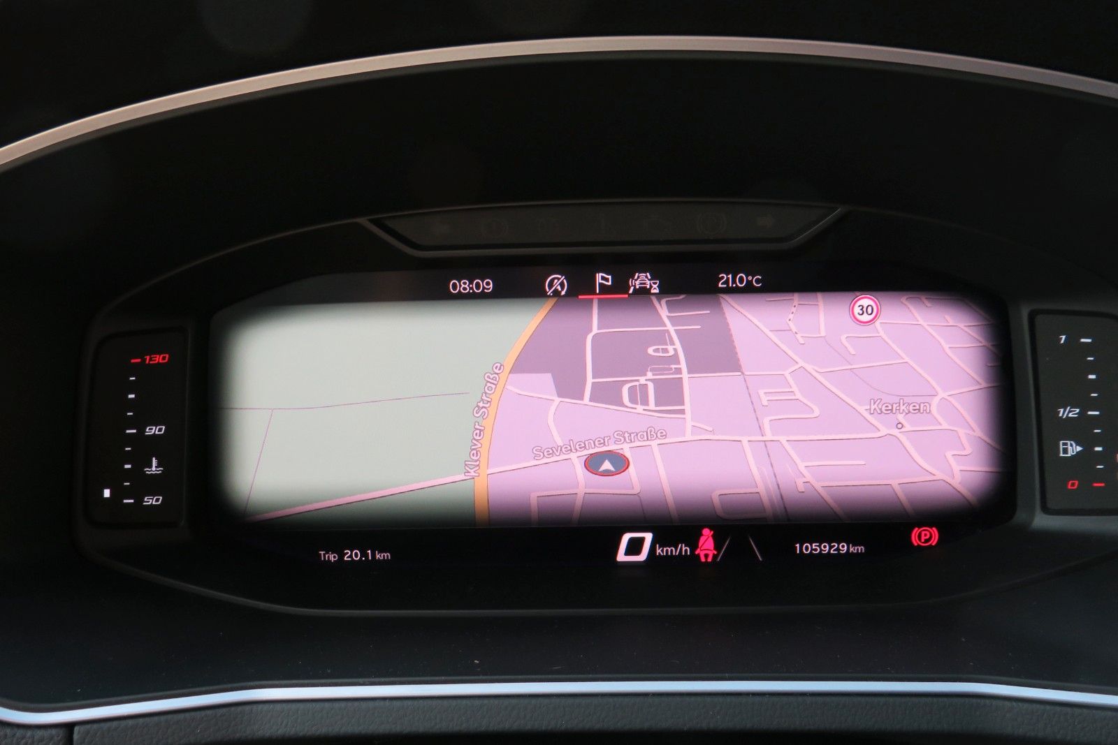 Fahrzeugabbildung SEAT Tarraco Xcellence PANO 7S ACC NAVI LEDER  LED