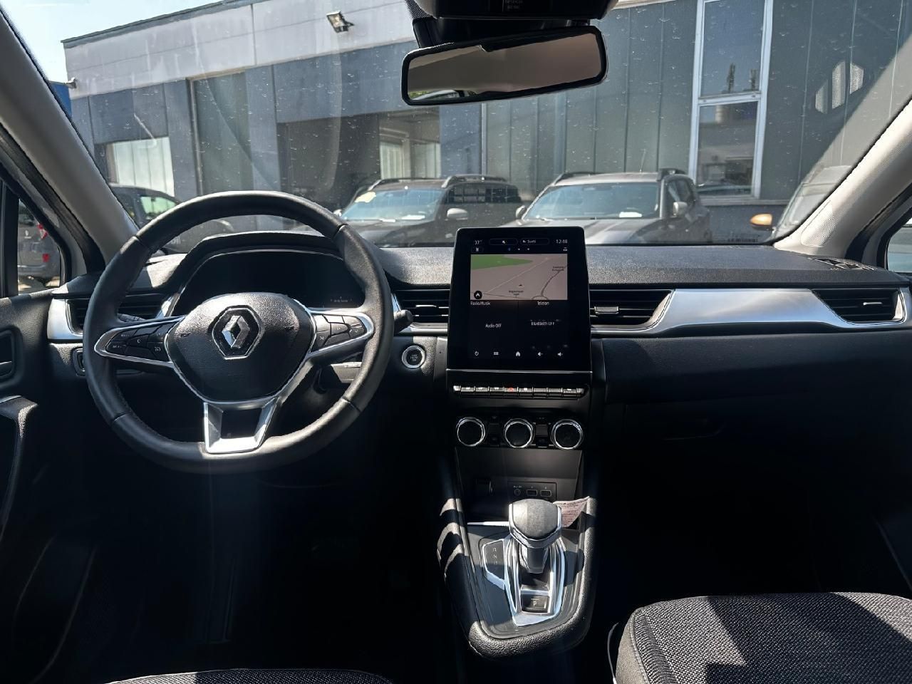 Fahrzeugabbildung Renault Captur Techno TCe 140 EDC