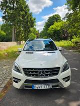 Mercedes-Benz ML 400 4MATIC - - Mercedes-Benz mit Benzin-Antrieb: Ml