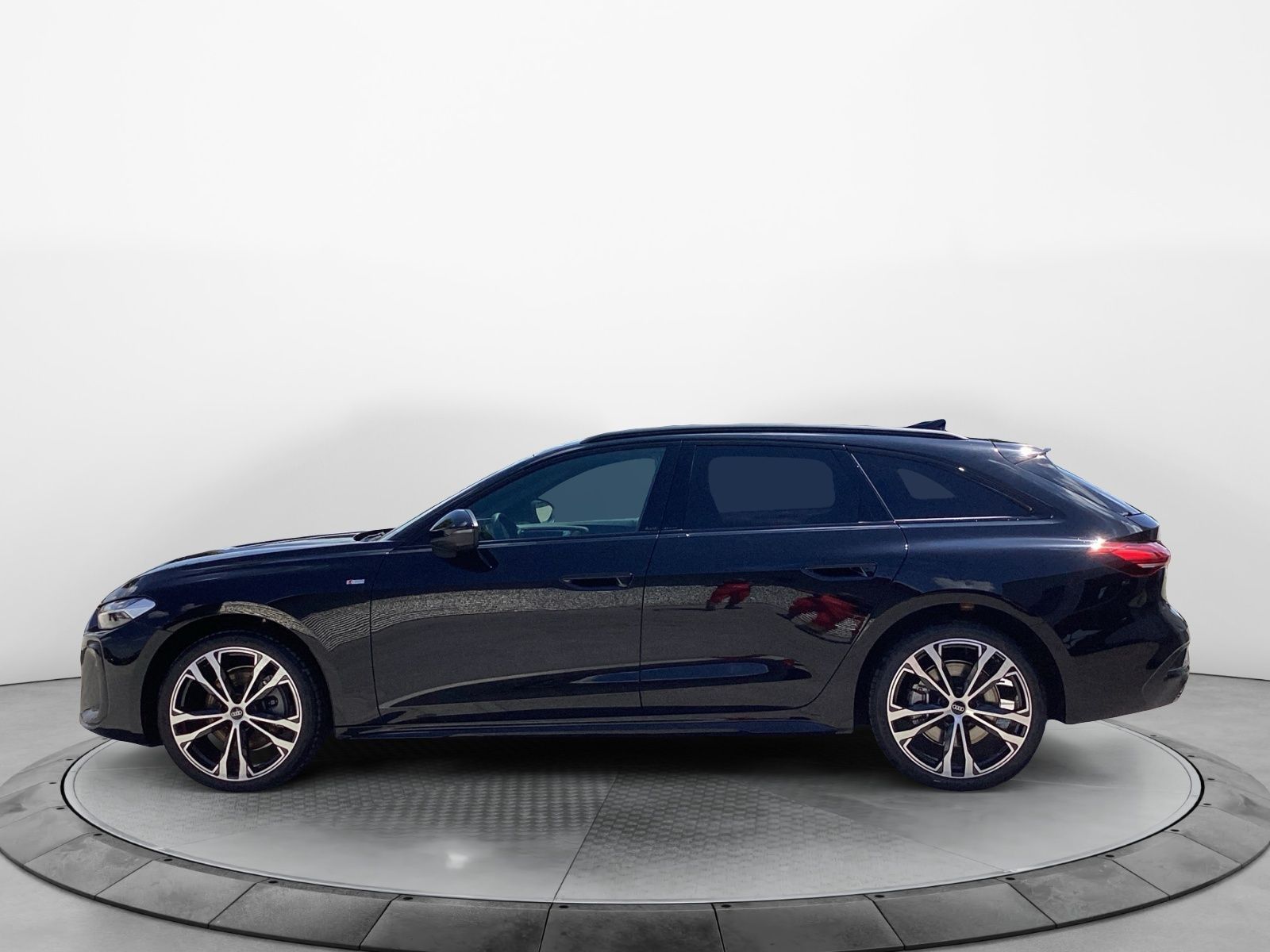Audi A5 Avant TDI quattro 150 kW S tronic imagem 2