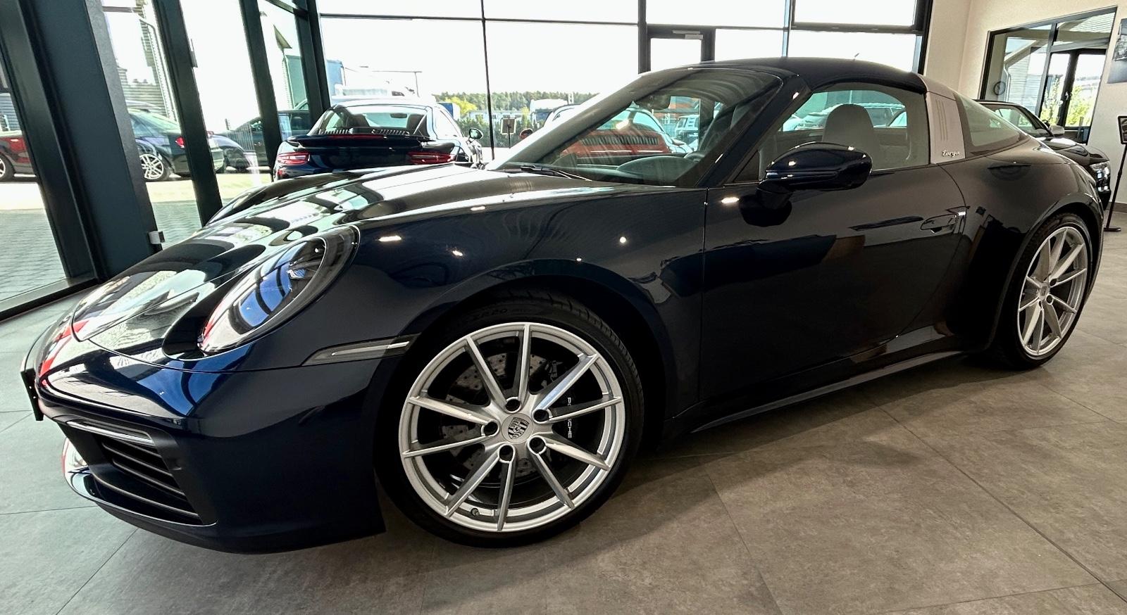 Porsche 992 911 Targa 4S BRD-NEUWERTIG-APPROVED