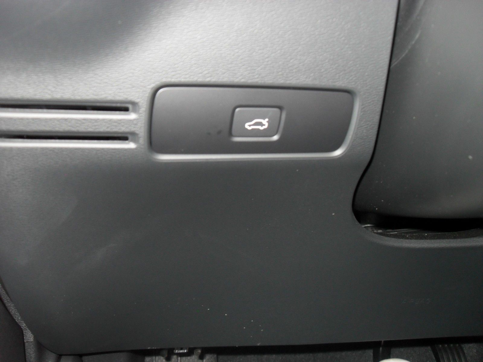 Fahrzeugabbildung Volvo XC 40 B4 Core