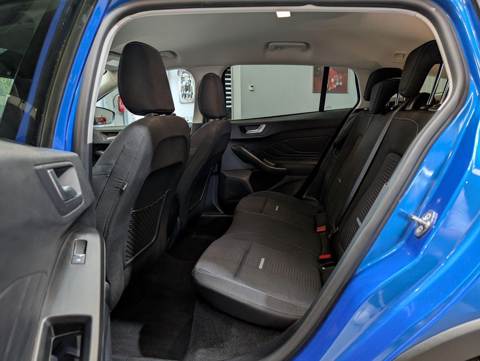Fahrzeugabbildung Ford Focus 1.0 EcoBoost MHEV Active LED ACC Cam 17"
