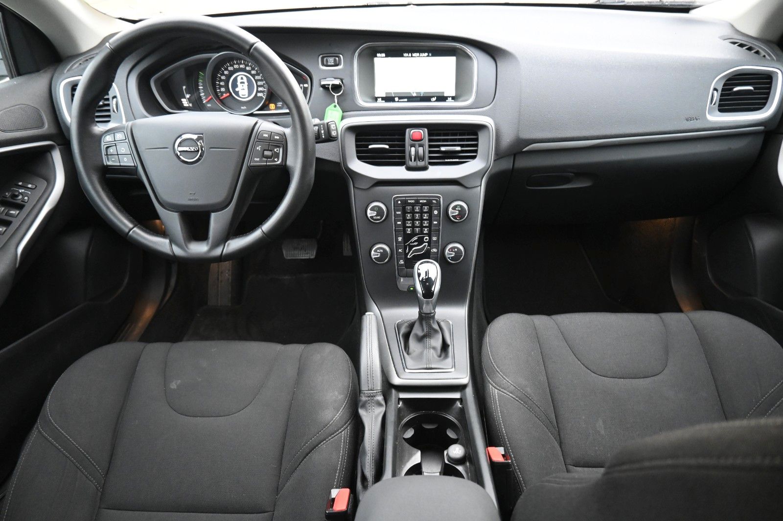 Fahrzeugabbildung Volvo V40 D2  Kinetic *TEMPO*NAV*LED*RFK*CD*