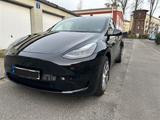 Tesla Model Y SR AHK Adv. Aut. Schwarz MwSt. ausw. - Tesla Model Y in Hamburg