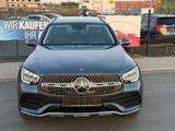 Mercedes-Benz GLC 200d 2x AMG 4MaticPano H-Up Kamera 9G Tronic - gebrauchte Mercedes-Benz GLC 200 aus dem Jahr 2021