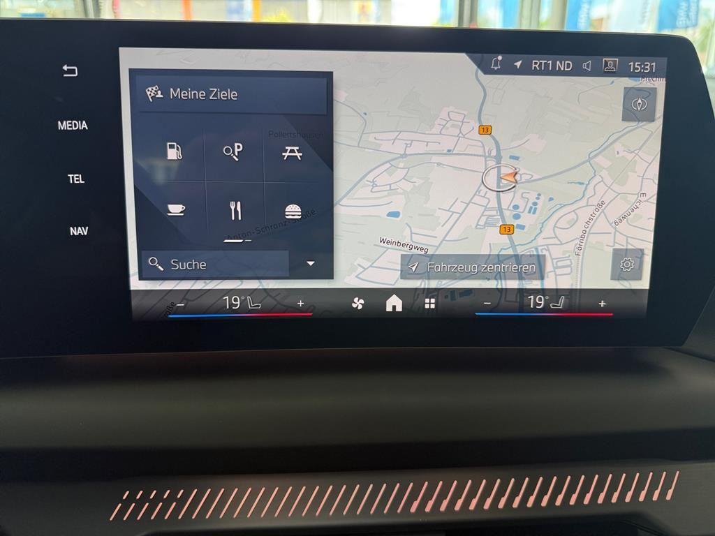 BMW 1 Series Aut. Adapt. LED+Inno+HUD+Massage+SHZ, миниатюра 18