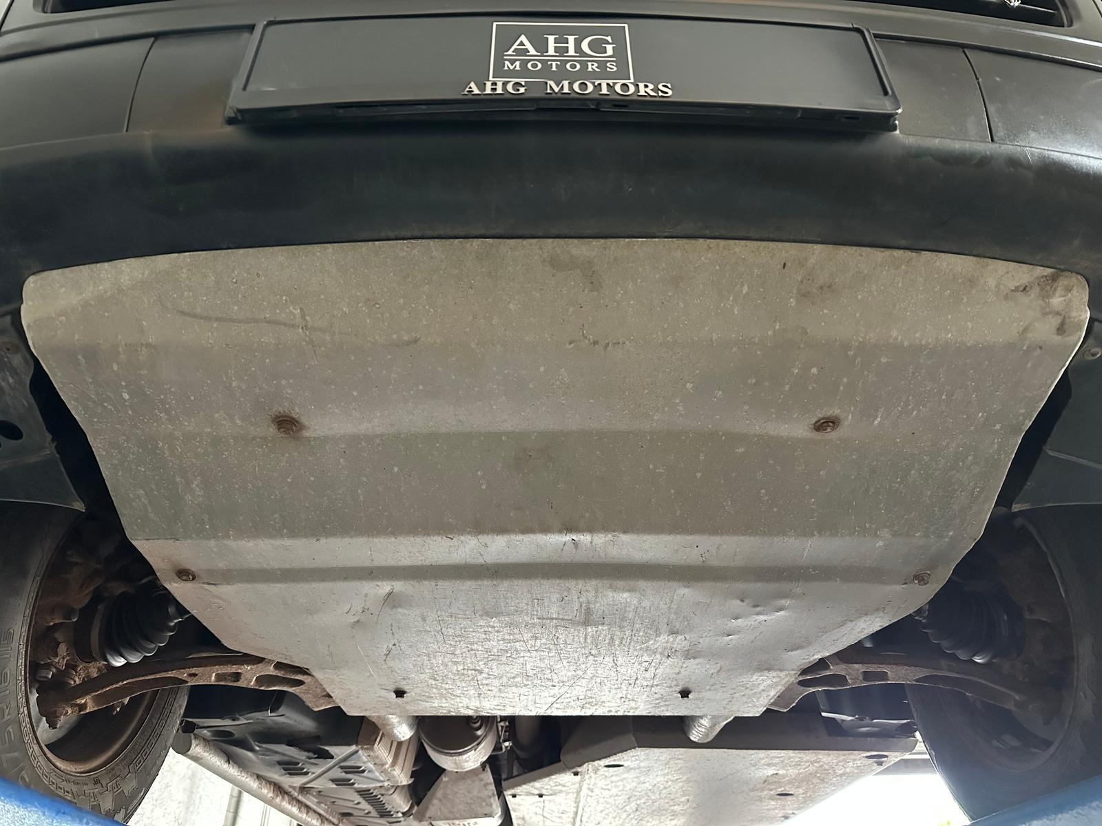 Volkswagen T5 WIDDER 4MOTION ROCKTON SEIKEL BUNDESWEHR OFFR