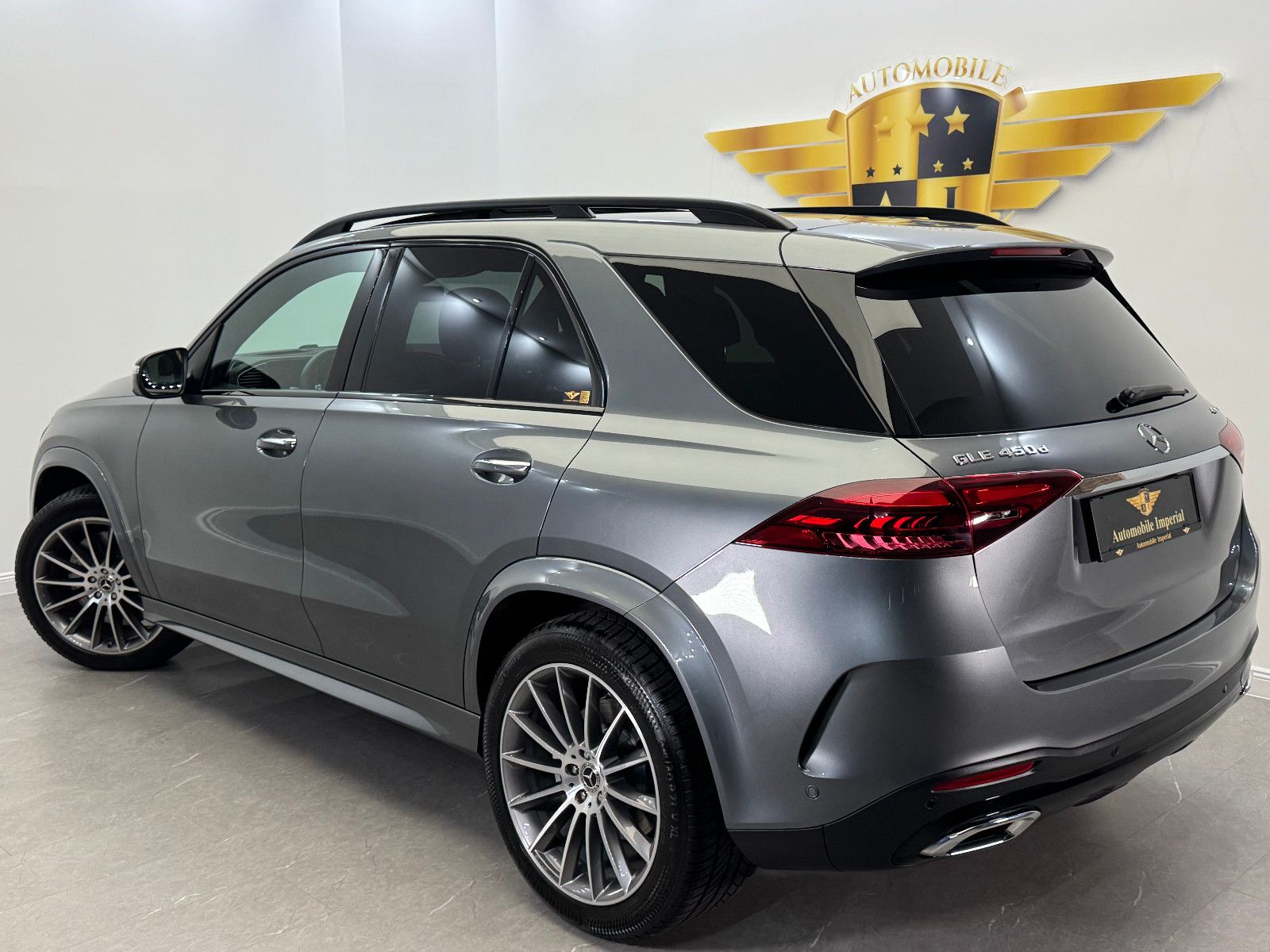 Mercedes-Benz 450d 4MATIC Aut. // AMG LINE // FACELIFT // 1.BE imagem 3
