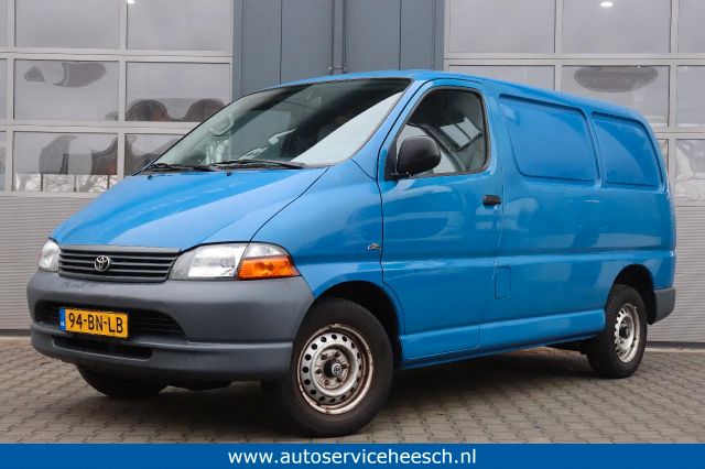 Toyota HiAce 2.5 D-4D l TREKHAAK l ZEER NETJES l 2e EIG