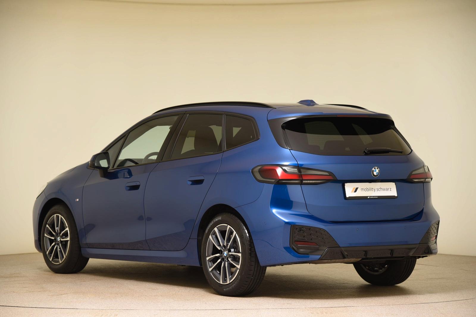 BMW 218d Active Tourer M Sport AHK DrivAssPro HeadUp