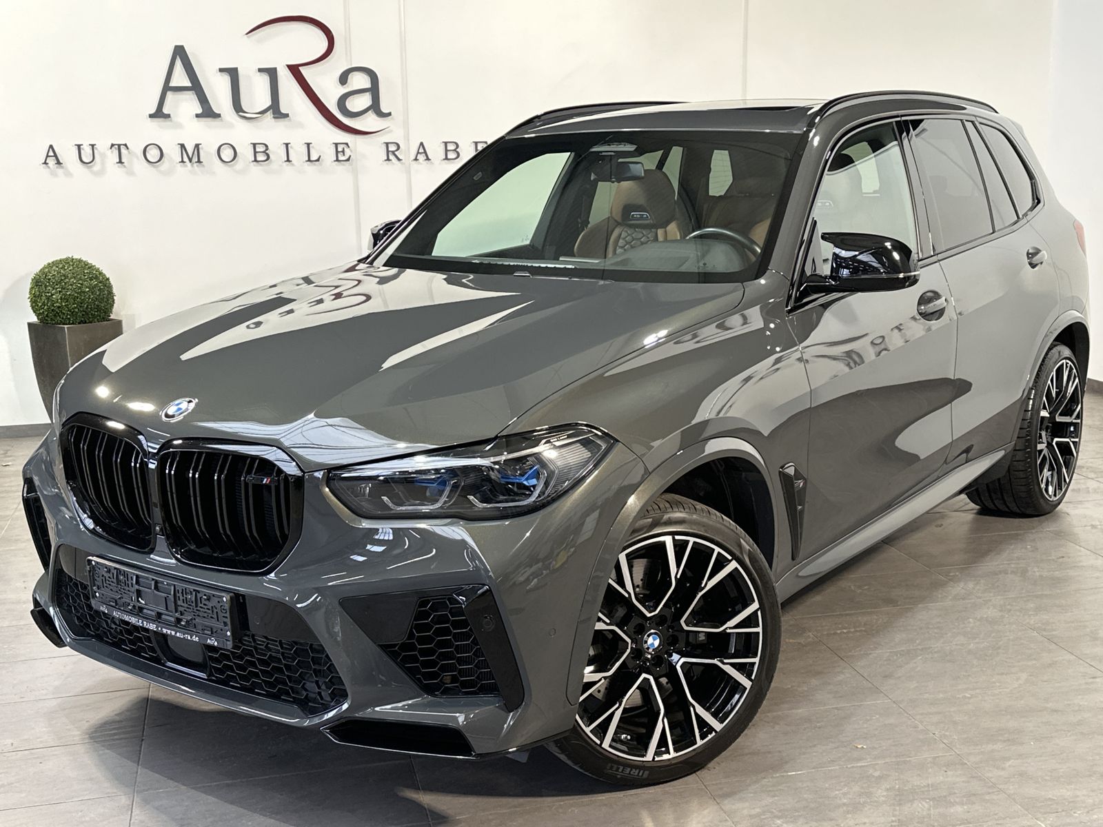 Fahrzeugabbildung BMW X5 M Competition NAV+LASER+PANO+AHK+360°+21/22ZO