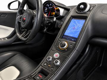 صورة مصغرة 13 لـ 2012 Mclaren MP4-12C