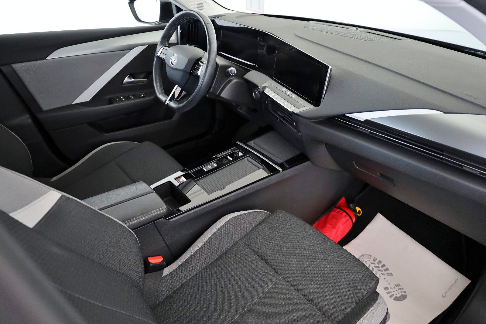 Fahrzeugabbildung Opel Astra L Lim.Plug-in Hybrid,Kamera,Mirrorlink,ACC