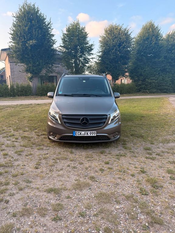 Image of Mercedes-Benz Vito