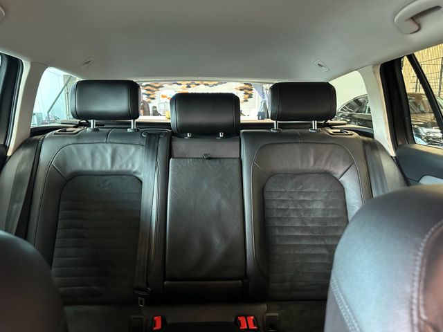 Volkswagen Passat Variant *Keyless*LED*NAVI*ACC*3-Zonen*
