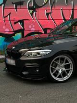 BMW F22 LCI 220i / 2er BMW // M PAKET - BMW 220 in Duisburg