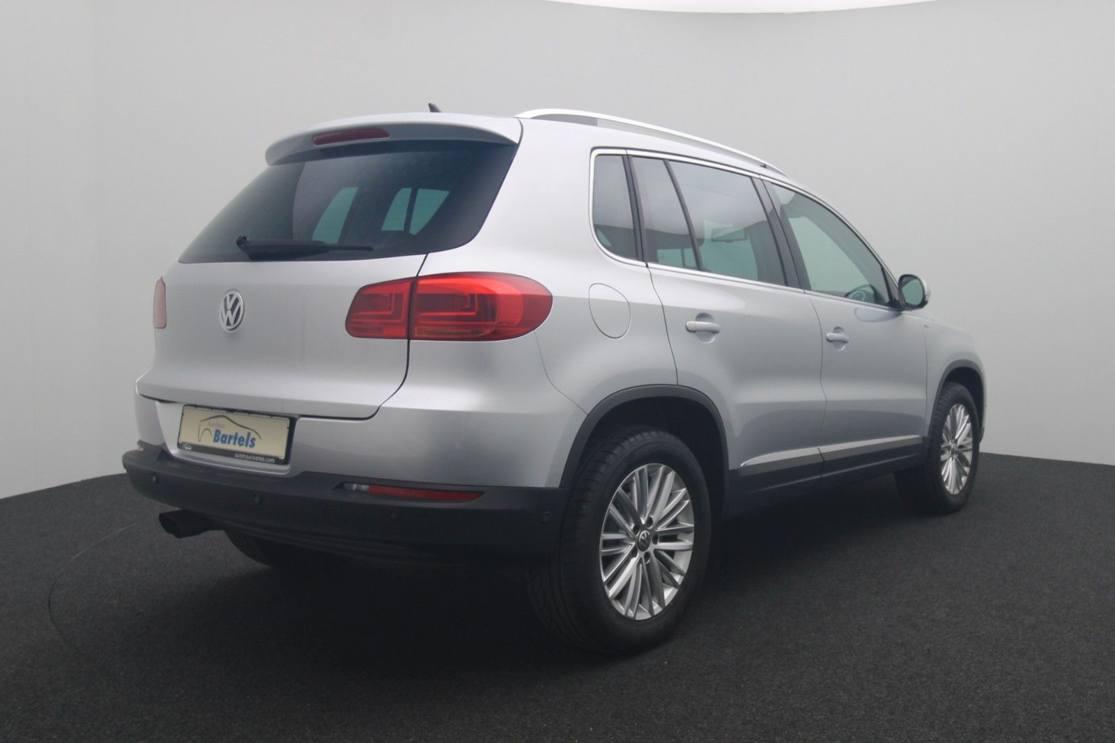 Fahrzeugabbildung Volkswagen Tiguan 1.4 TSI Sport & Style BMT CUP 1.Hand