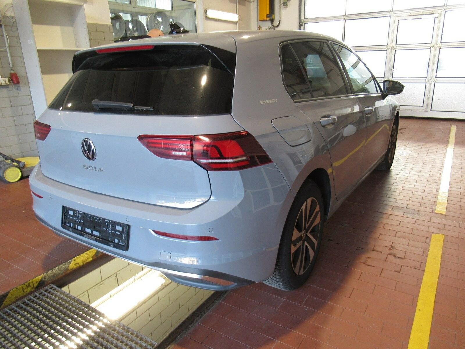 Volkswagen Golf ENERGY 1.5 TSI AHK LED NAVI RÜKA APP-CONN foto 3
