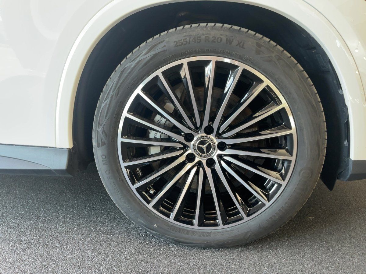 Fahrzeugabbildung Mercedes-Benz GLC 450 d 4M AMG/Night/Pano/360°/AHK