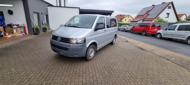 Volkswagen T5 2.0 TDI  Kombi 8 Sitze Flügeltüren