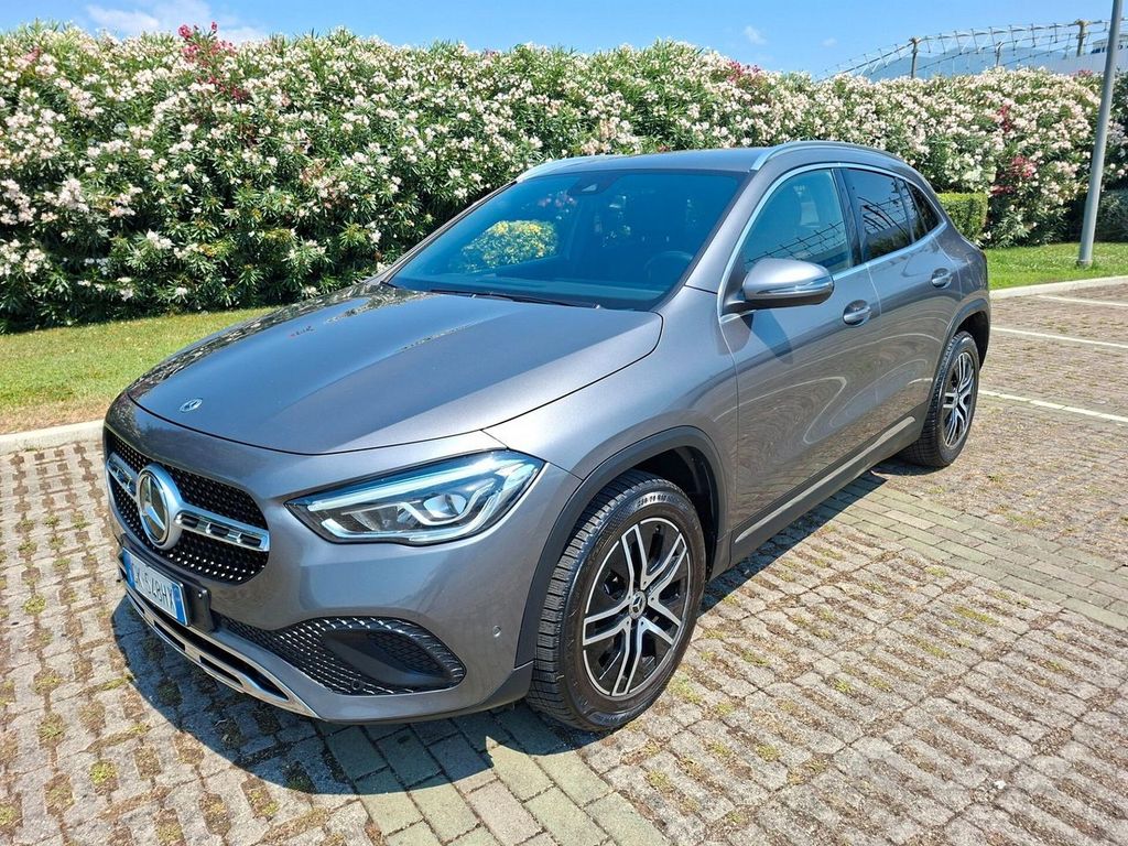 Image of Mercedes-Benz GLA 200