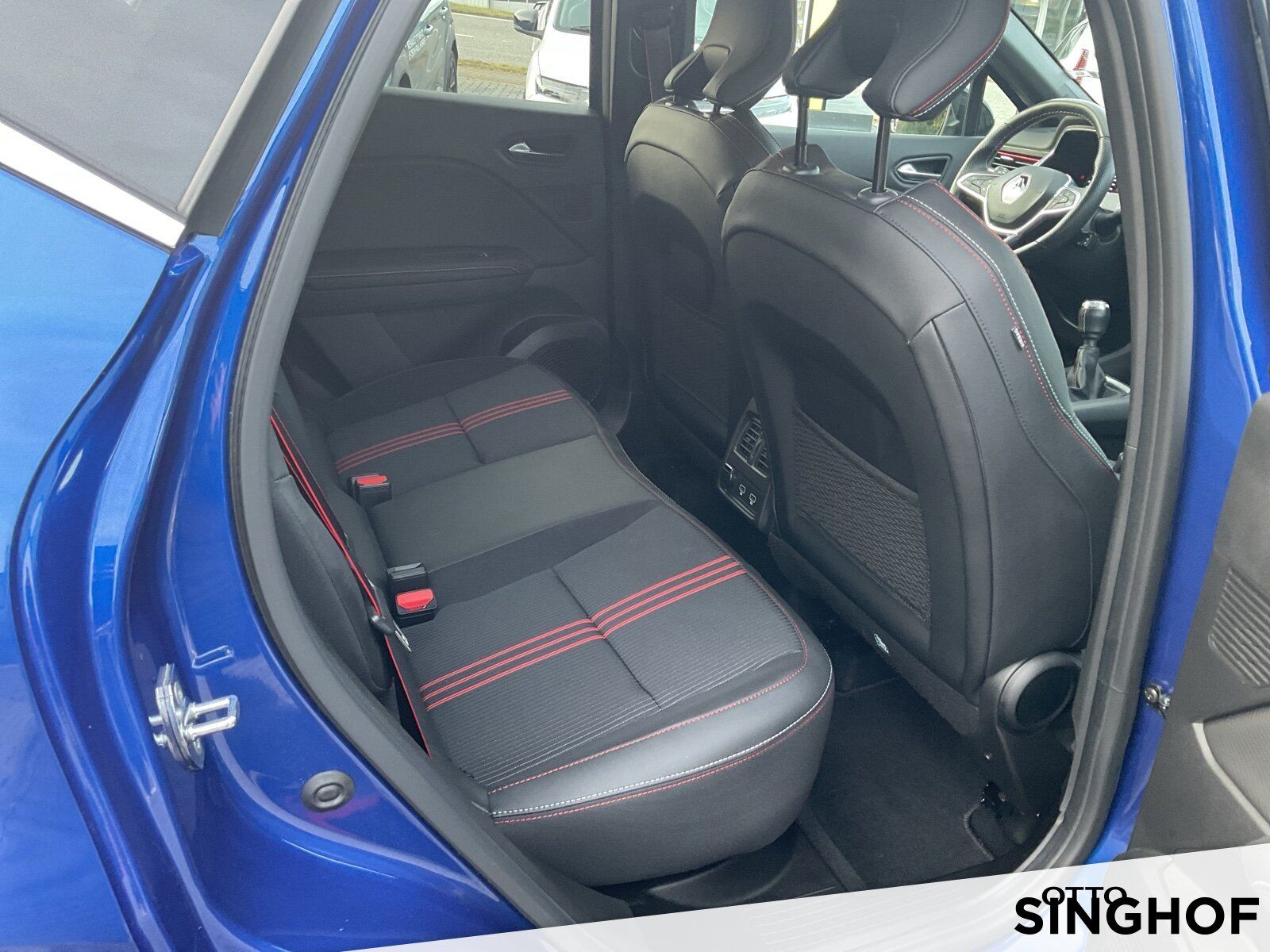 Fahrzeugabbildung Renault Captur R.S. LINE TCe 140