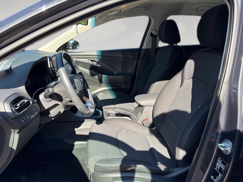 Fahrzeugabbildung Hyundai i30 1.5T 160PS 48V Edition 30