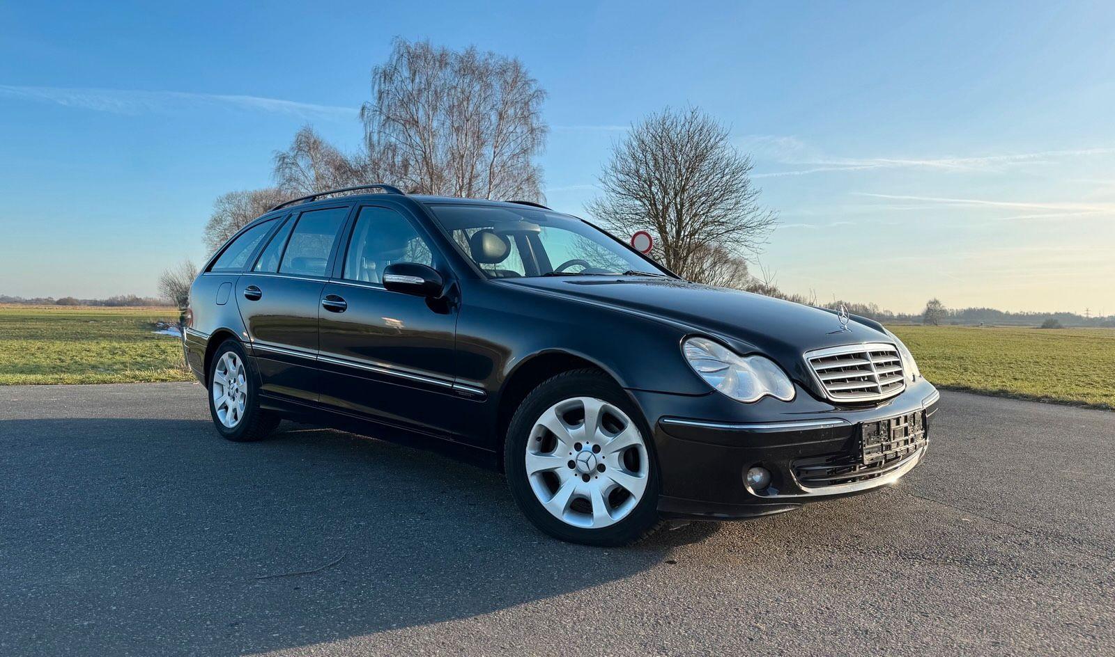 Mercedes-Benz C220, 2005