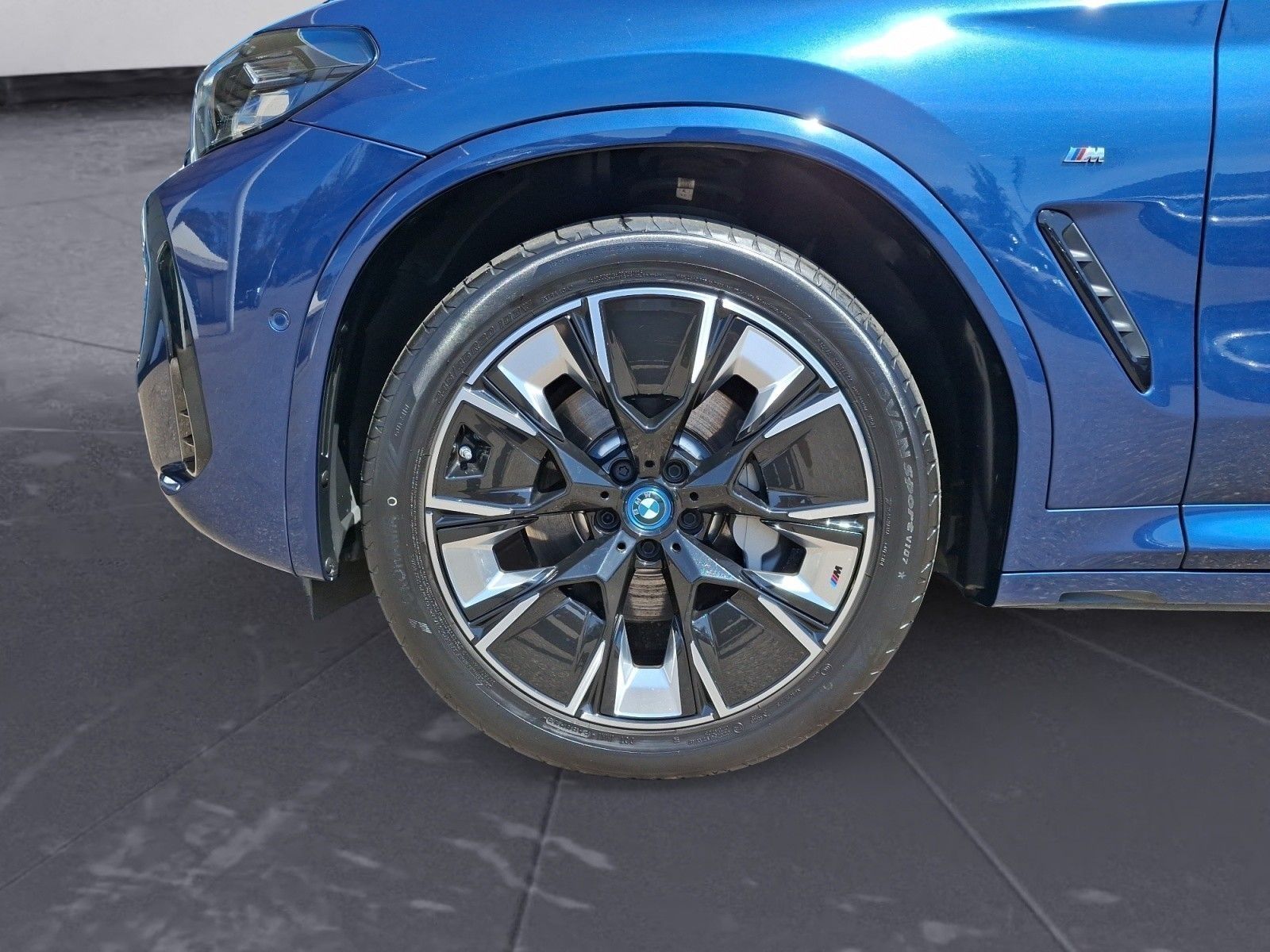 BMW ix3 iX3 IMPRESSIVE Lenkradheizung Klimaaut. Head foto 8