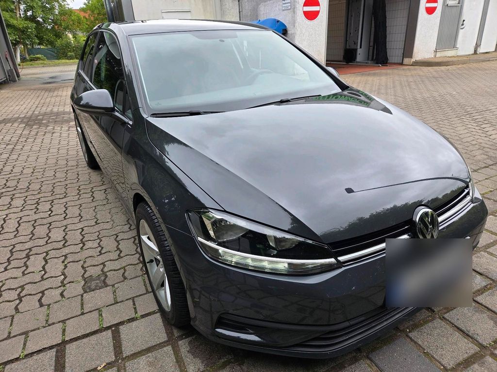 Image of Volkswagen Golf