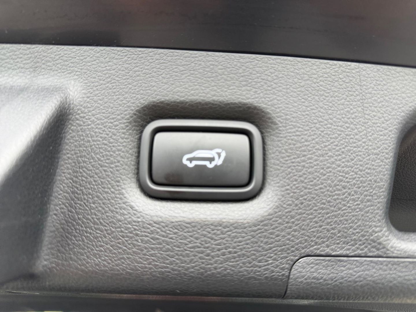 Fahrzeugabbildung Hyundai SANTA FE 1.6T 4WD Hybrid Trend  Navi Kamera LED