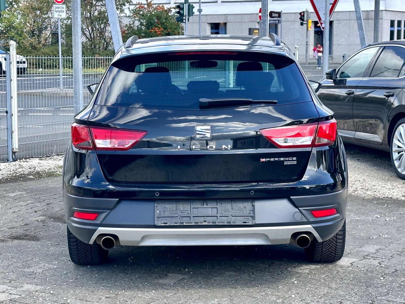 Fahrzeugabbildung SEAT LEON ST X-PERIENCE 4DRIVE*AUTOM+AHK*