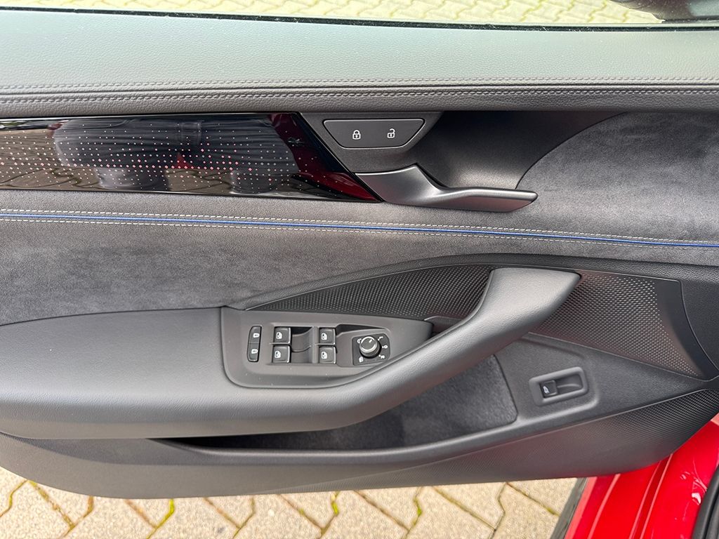 Passat Variant 2.0 TDI R-LINE SIGNATURE *AHK*