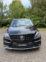 Mercedes-Benz ML 63 AMG DESIGNO|DISTRONIC|H&K |SHZ|21|Keyless - Mercedes-Benz ML aus dem Jahr 2012