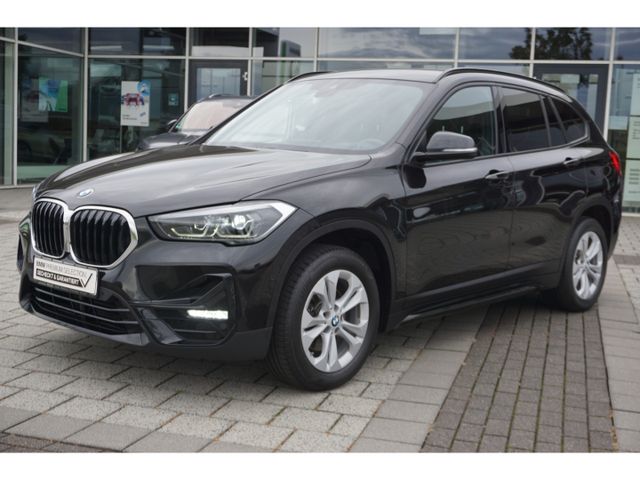 BMW X1 xDrive 18 d Sport Line Park-Assistent Allrad 