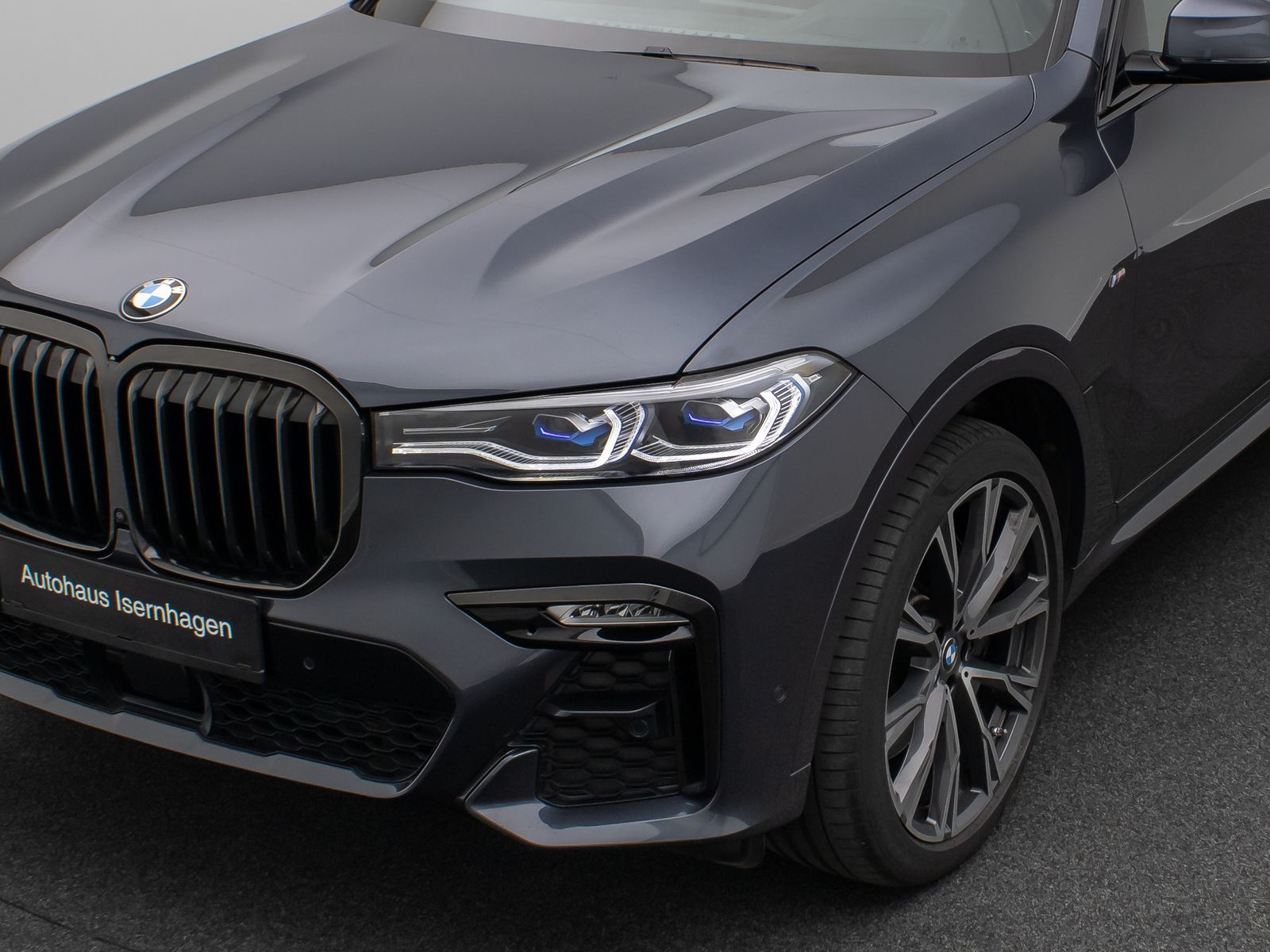 Fahrzeugabbildung BMW X7 M50i 360°SoftClose SkyLounge Massage 22" Voll
