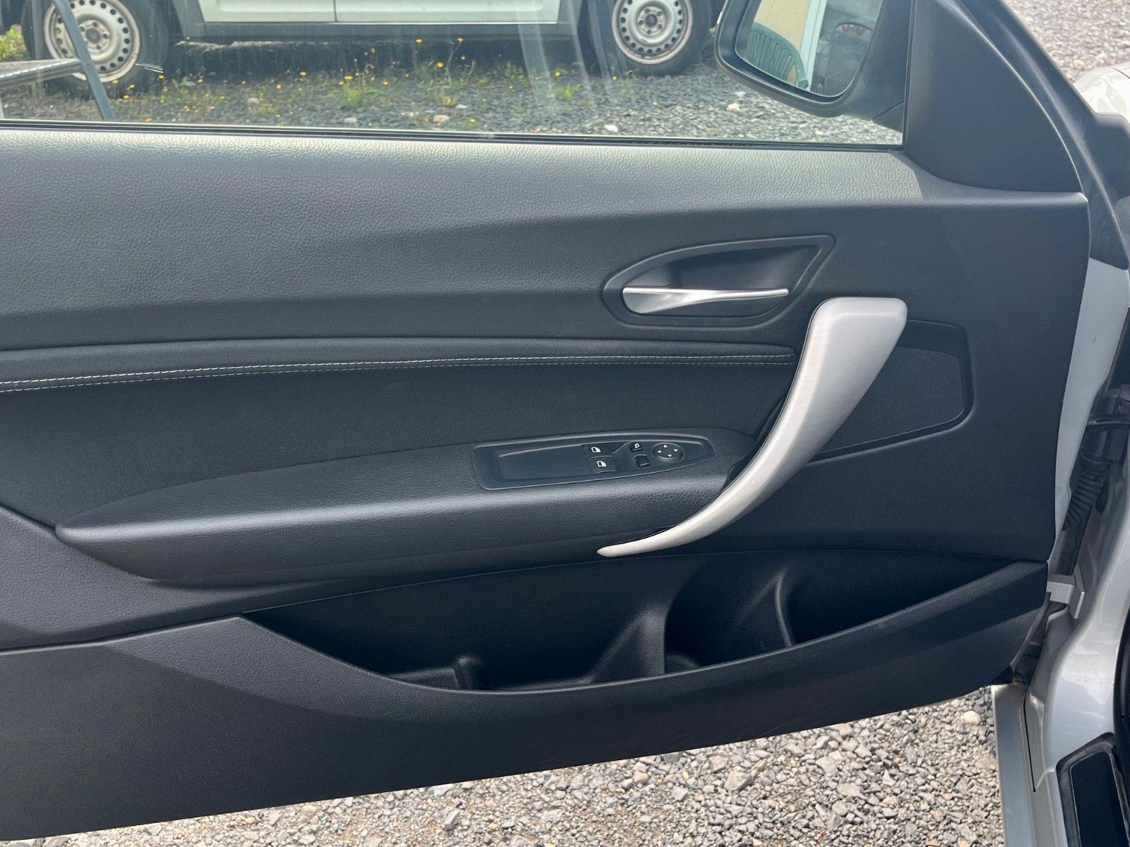 Fahrzeugabbildung BMW 120i 3-Türer Aut. SPORT LINE Navi LED HiFi 1.HAN