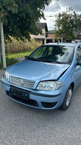Fiat Punto / Winterauto. TÜV 2027 - Gebrauchtwagen bis 700 Euro mit TÜV